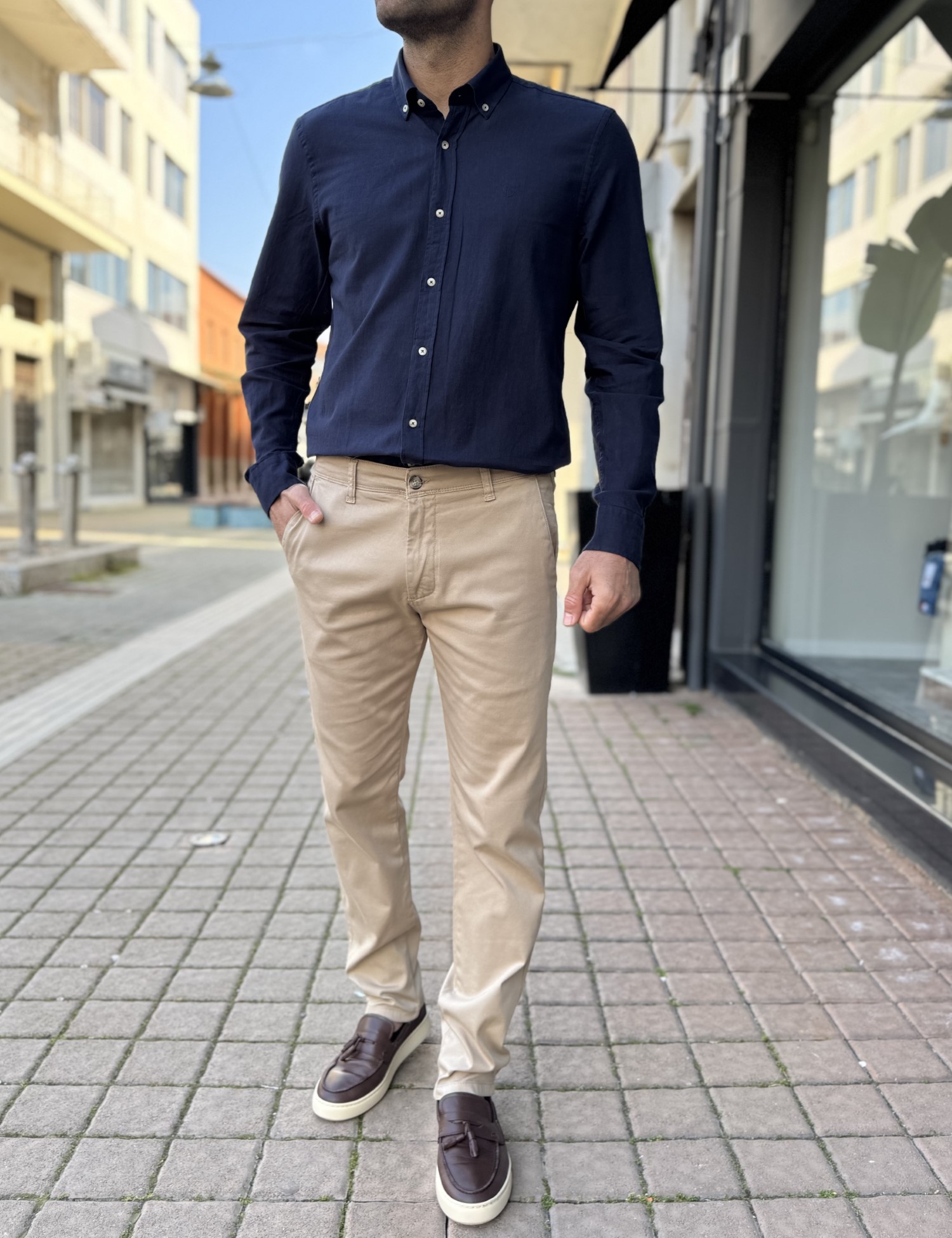 Ανδρικό μπεζ παντελόνι υφασμάτινο Chinos Regular 2517B φωτογραφία